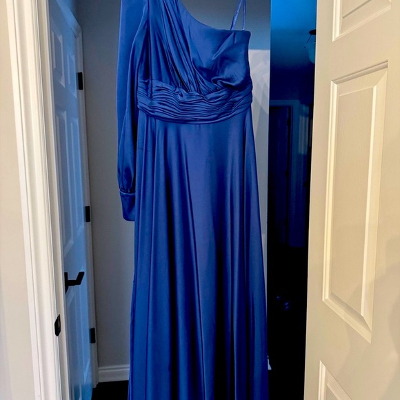 Mac Duggal One-Shoulder Navy Maxi Dress - Picture 2 of 4
